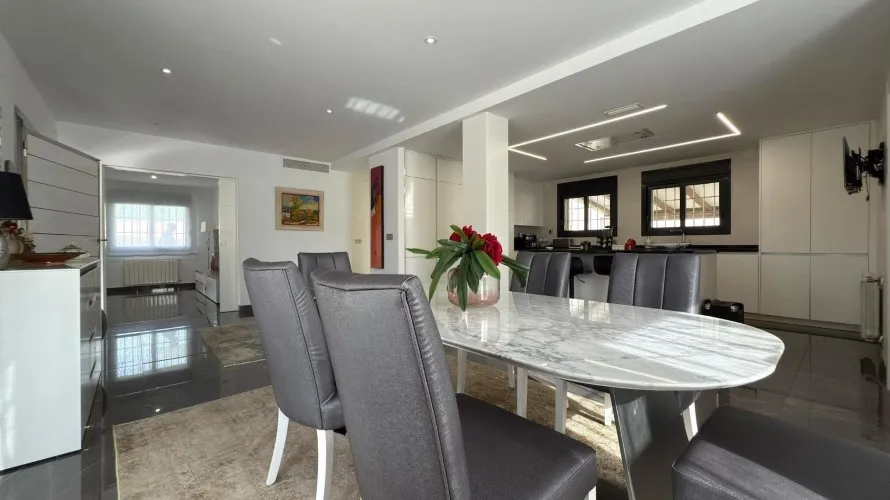 Villa de 5 dormitorios en San Juan, Spain No. 591 № 14
