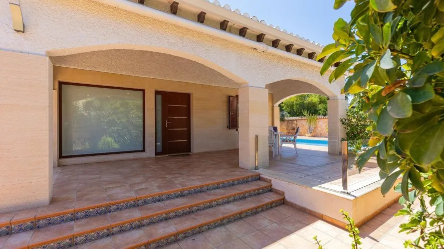 Villa de 4 dormitorios en Alicante, Spain No. 613 № 19