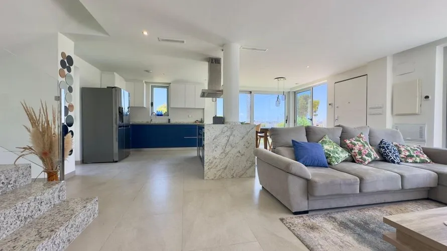 Villa de 3 dormitorios en Finestrat, Spain No. 561 № 15