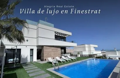 Villa de 3 dormitorios en Finestrat, Spain No. 687