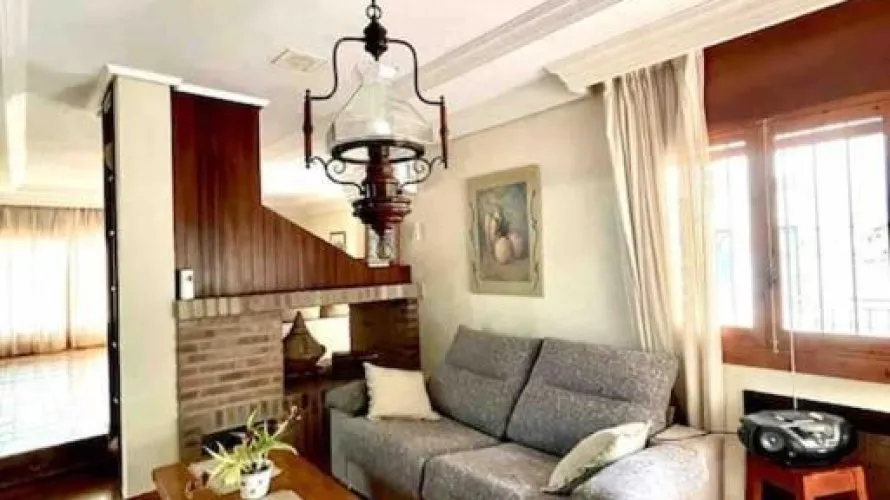 Villa de 4 dormitorios en Campoamor, Spain No. 562 № 5