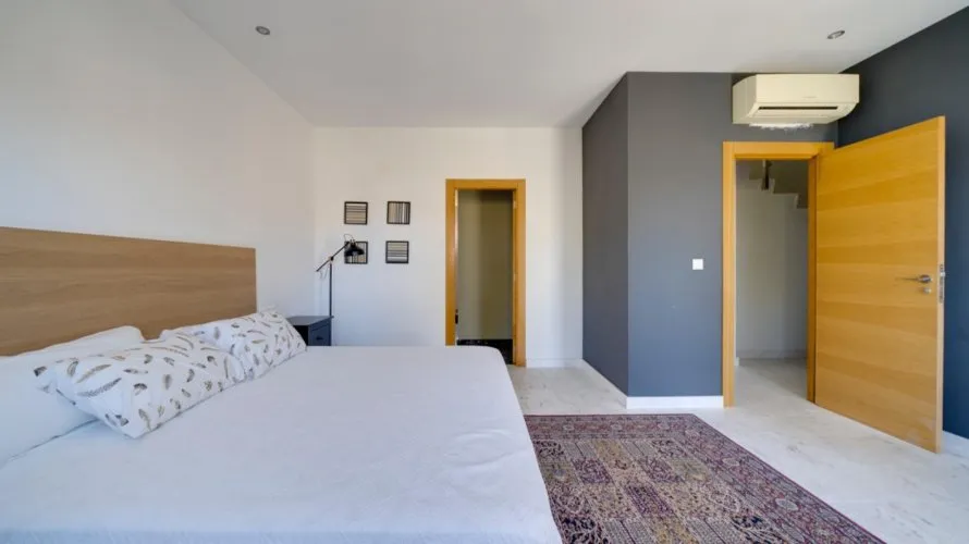 Villa de 4 dormitorios en Albir, Spain No. 549 № 19