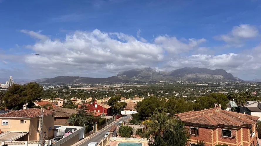 Villa de 480m² en Benidorm, Spain No. 584 № 20