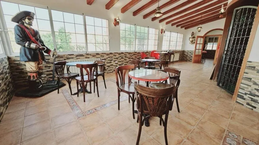 Villa de 5 dormitorios en Torrevieja, Spain No. 606