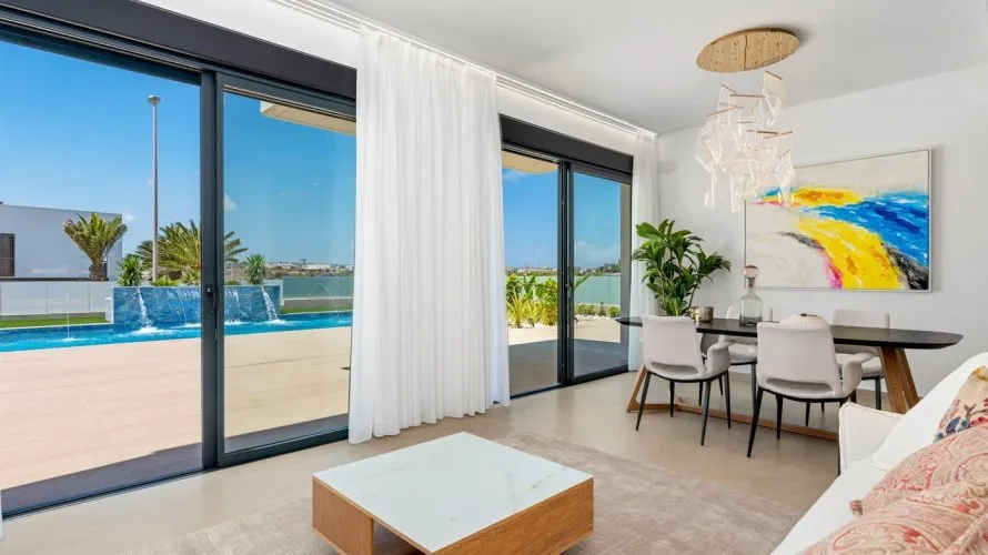 Villa de 3 dormitorios en Campoamor, Spain No. 573 № 6