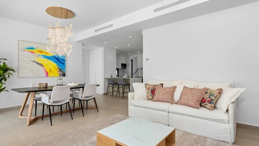 Villa de 3 dormitorios en Campoamor, Spain No. 573 № 7