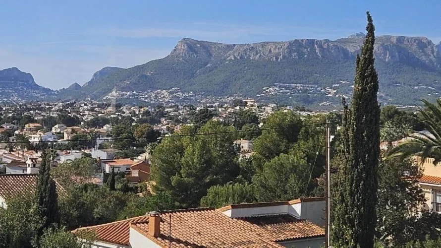 Villa de 4 dormitorios en Calpe, Spain No. 546 № 1
