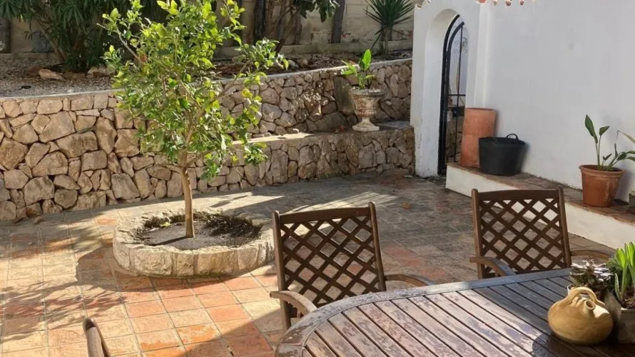 Villa de 4 dormitorios en Albir, Spain No. 566