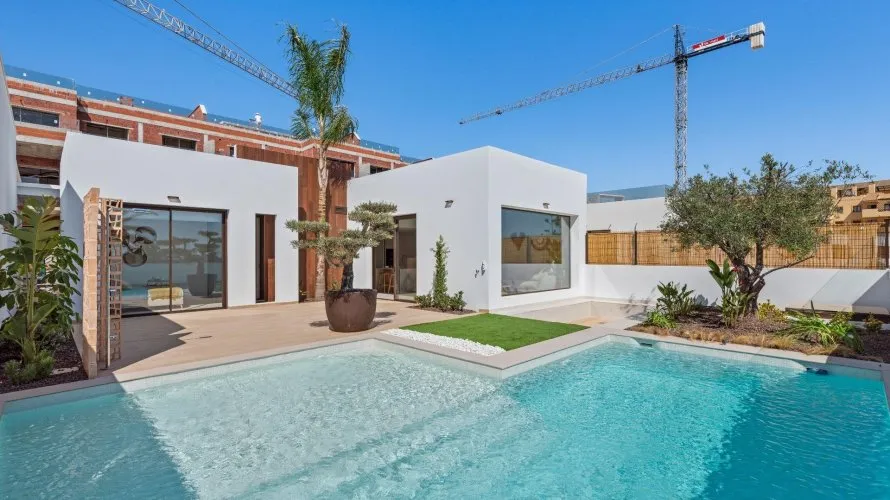 Villa de 3 dormitorios en Los Alcázares, Spain No. 636 № 22