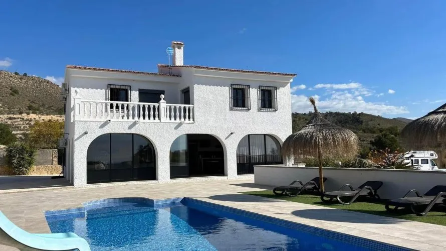 Сasa de 4 dormitorios en Villajoyosa, Spain No. 632 № 11
