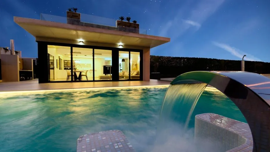 Villa de 4 dormitorios en Campoamor, Spain No. 572 № 28