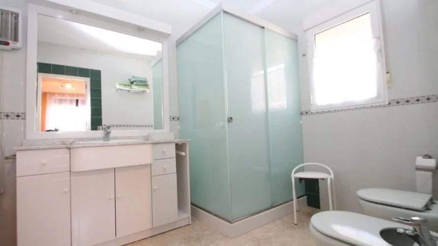 Villa de 5 dormitorios en Cabo Roig, Spain No. 554 № 2