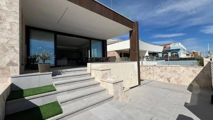 Villa de 5 dormitorios en La Mata, Spain No. 574 № 25