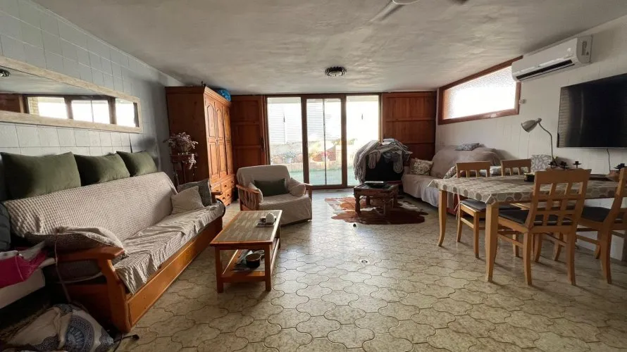 Villa de 4 dormitorios en Campoamor, Spain No. 562 № 9