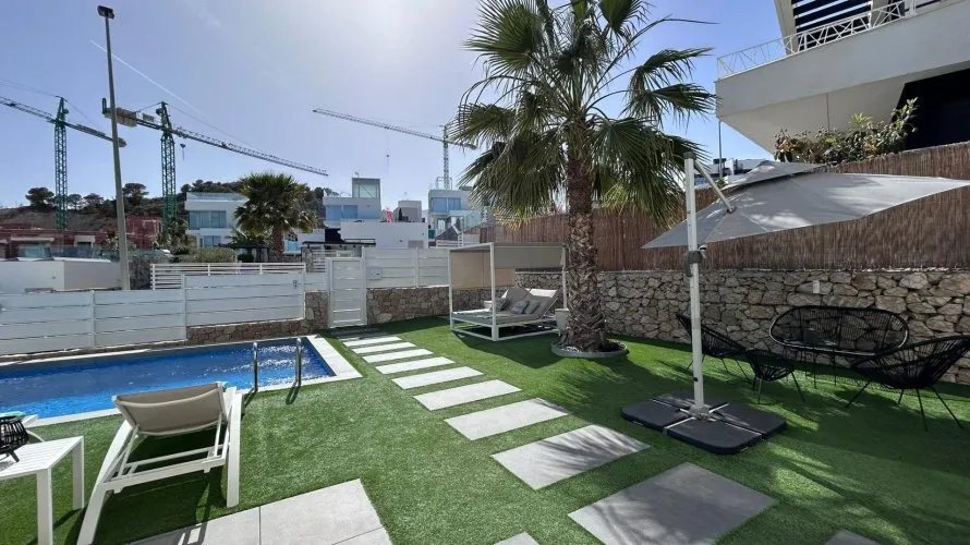Villa de 3 dormitorios en Finestrat, Spain No. 687 № 11