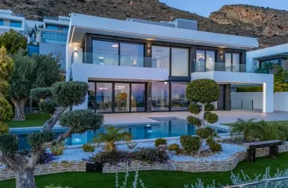 Villa de 7 dormitorios en Finestrat, Spain No. 599