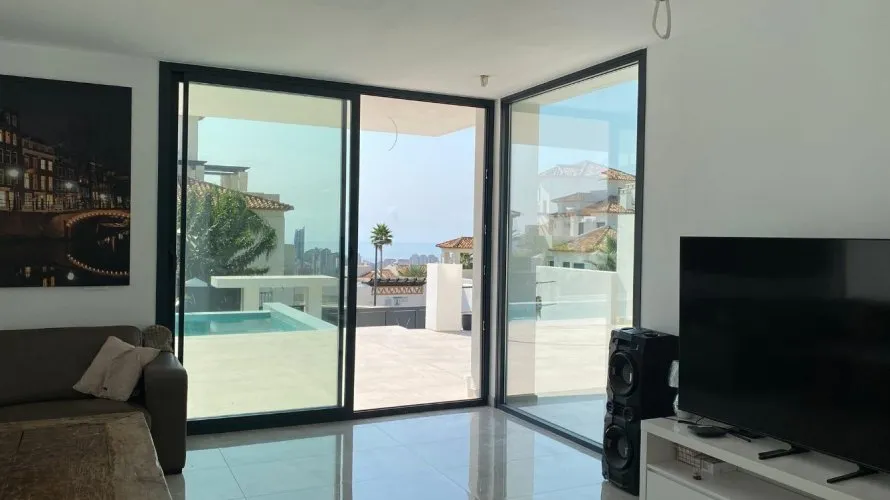 Villa de 6 dormitorios en Finestrat, Spain No. 640 № 9