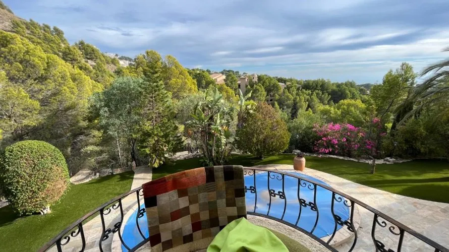 Villa de 4 dormitorios en Altea La Vella, Spain No. 538 № 1