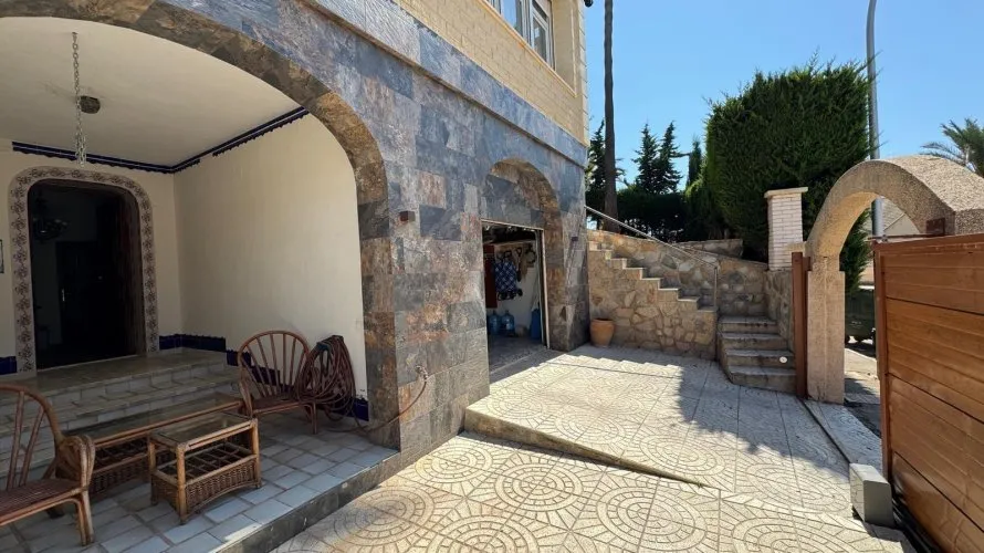 Villa de 5 dormitorios en Campoamor, Spain No. 618 № 17