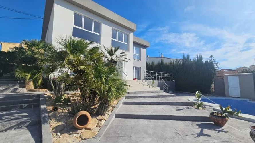 Villa de 4 dormitorios en Calpe, Spain No. 546 № 20