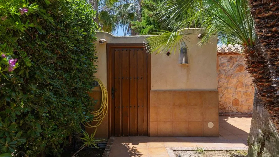 Villa de 4 dormitorios en Alicante, Spain No. 613 № 23