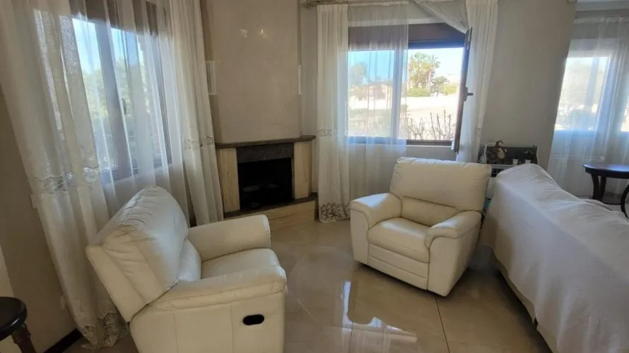Villa de 5 dormitorios en Ciudad Quesada, Spain No. 551 № 18