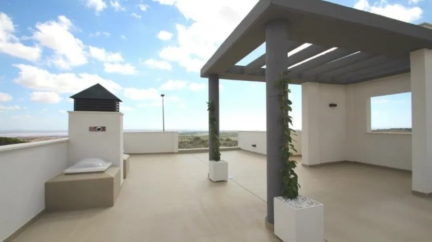 Villa de 168m² en Campoamor, Spain No. 433 № 1