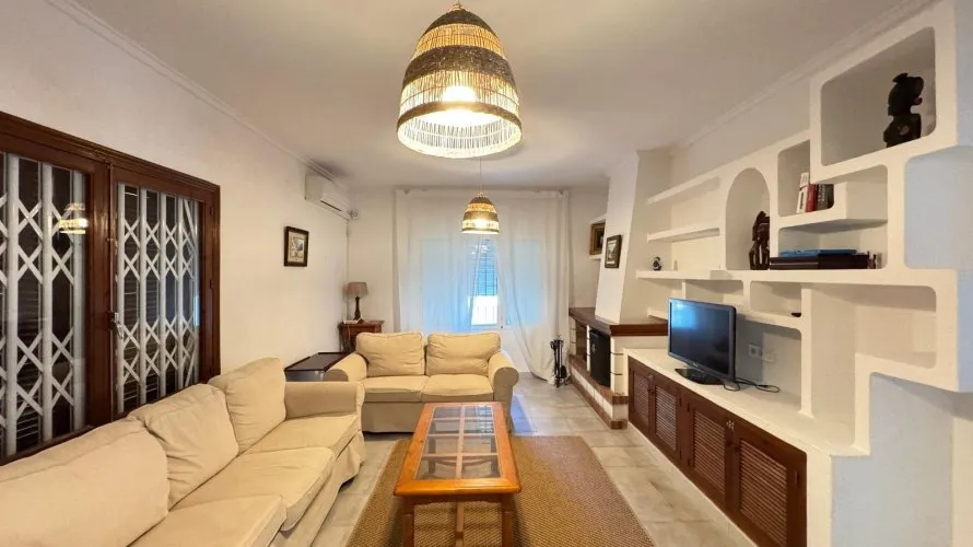 Villa de 3 dormitorios en Cabo Roig, España No. 406 № 3