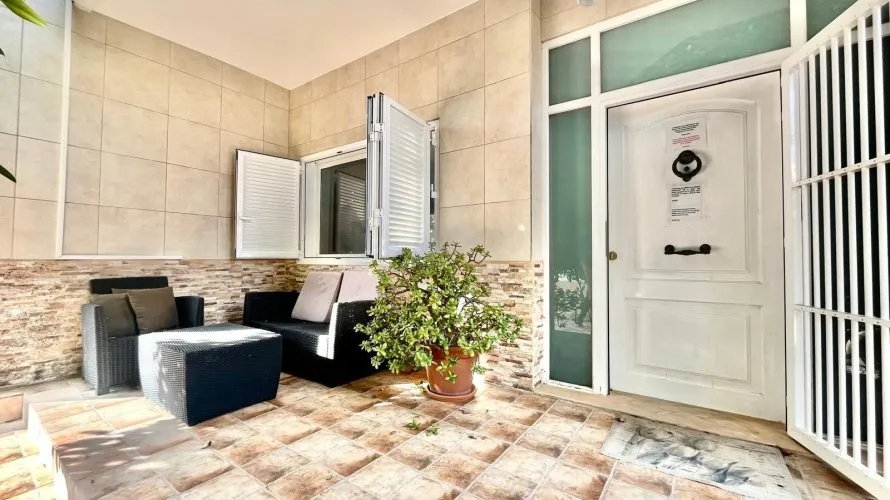 Villa de 4 dormitorios en Torrevieja, Spain No. 424 № 28