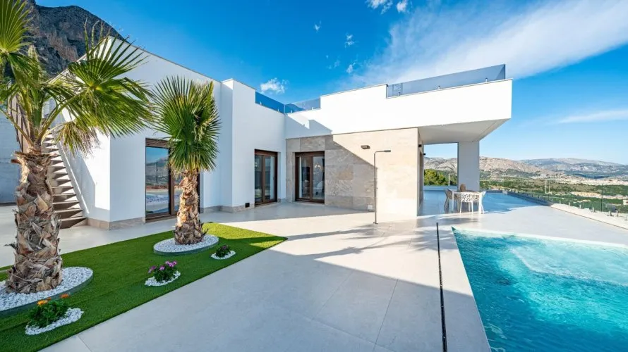 Villa de 3 dormitorios en Polop, España No. 653 № 1