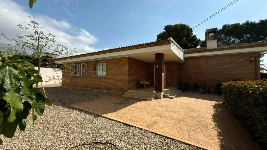 Villa de 3 dormitorios en La Nucia, Spain No. 429 № 11
