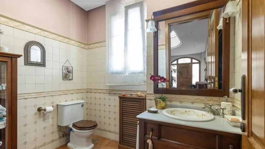 Villa de 6 dormitorios en La Veleta, España No. 660 № 24