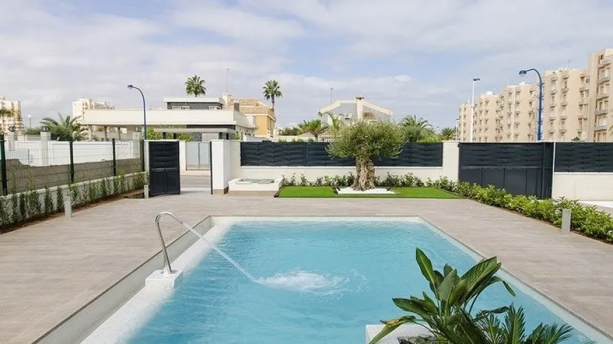 Villa de 4 dormitorios en Playa Honda, Spain No. 455 № 24