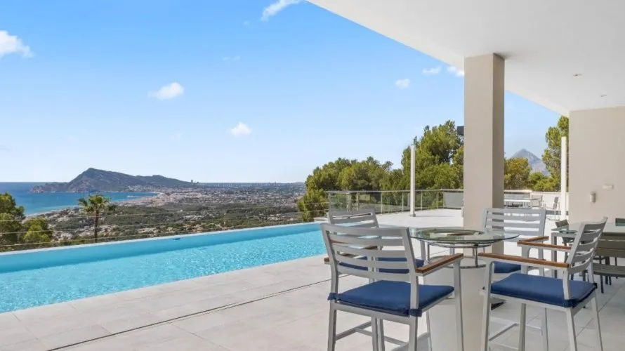 Villa de 5 dormitorios en Zona Altea Hills, España No. 703 № 2