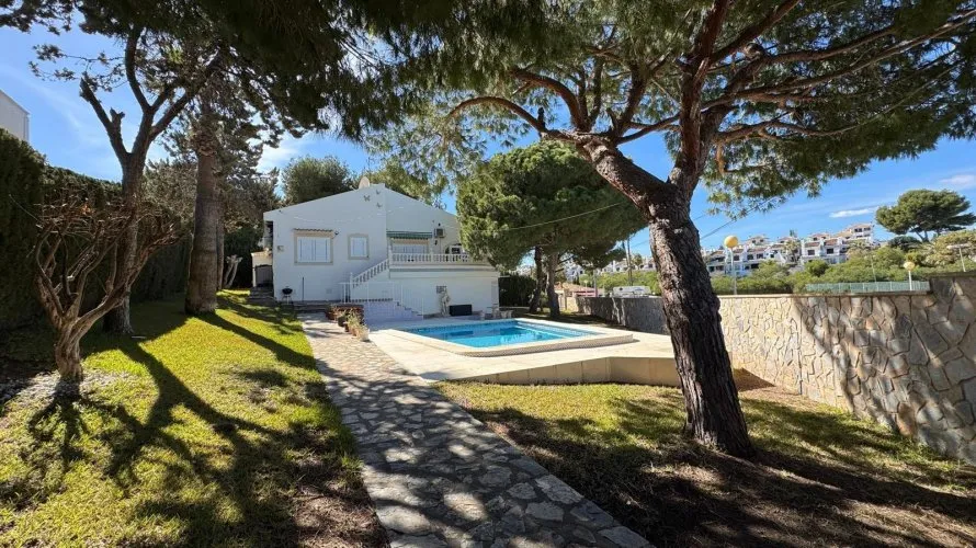 Villa de 3 dormitorios en Cabo Roig, España No. 406 № 22