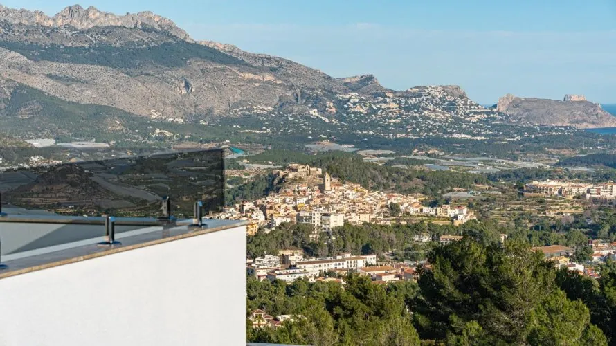 Villa de 3 dormitorios en Polop, España No. 653 № 13