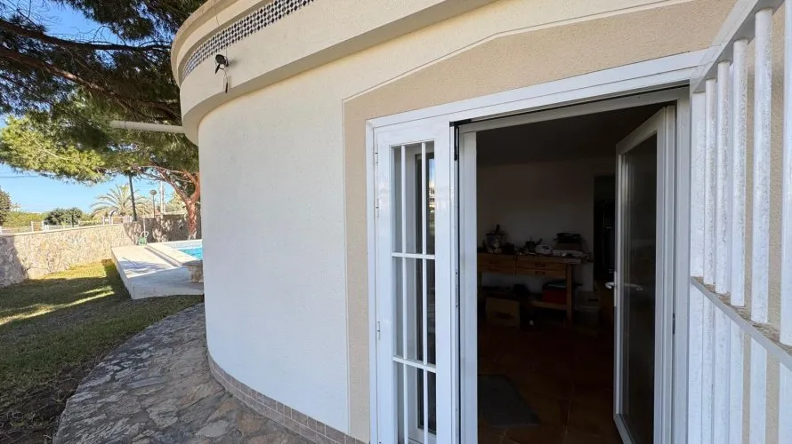 Villa de 3 dormitorios en Cabo Roig, España No. 406 № 16