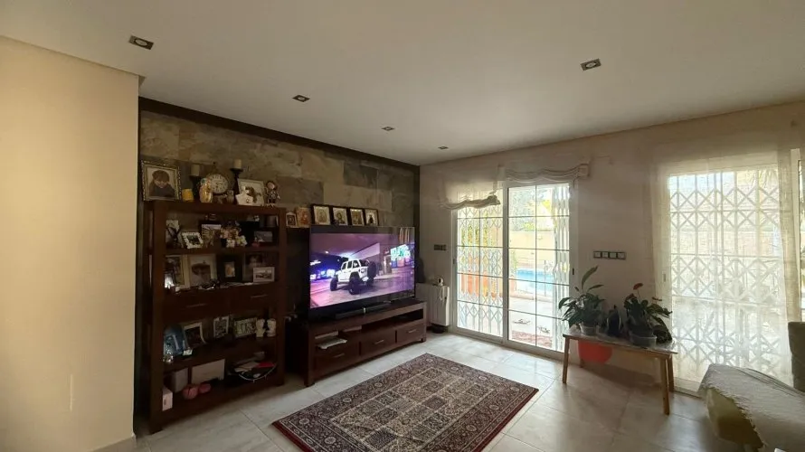 Сasa de 5 dormitorios en Dehesa De Campoamor, Spain No. 414 № 6