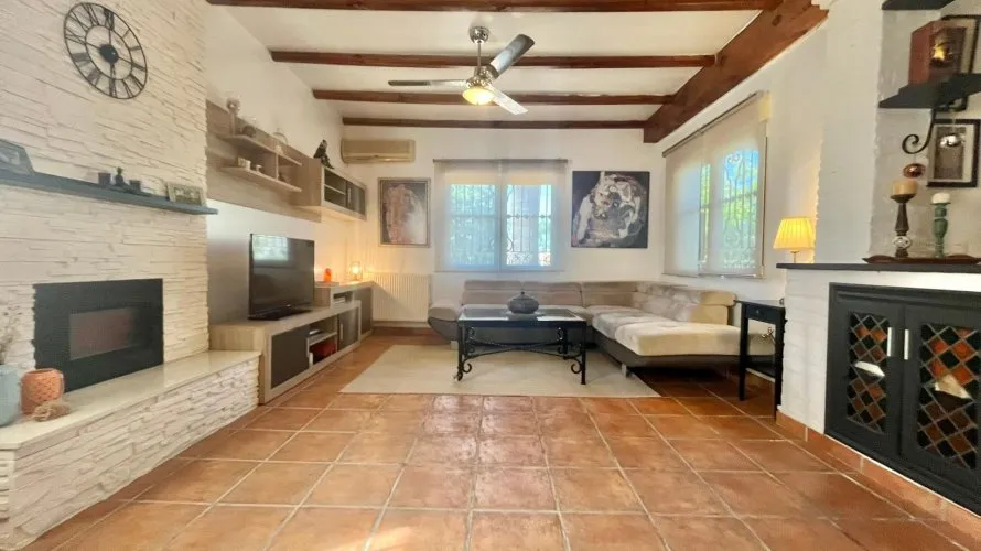 Villa de 3 dormitorios en Torrevieja, Spain No. 692 № 8