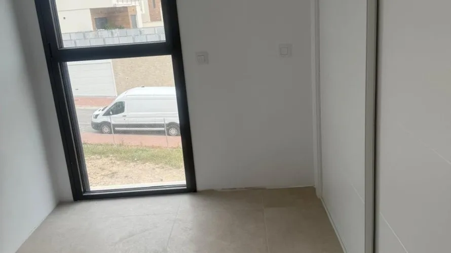 Сasa de 3 dormitorios en La Nucia, España No. 705 № 24
