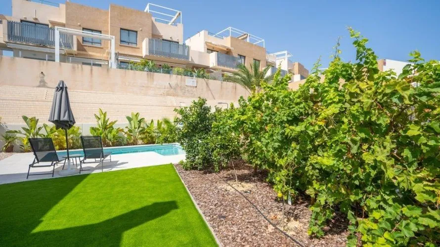 Villa de 3 dormitorios en La Zenia, Spain No. 693 № 15