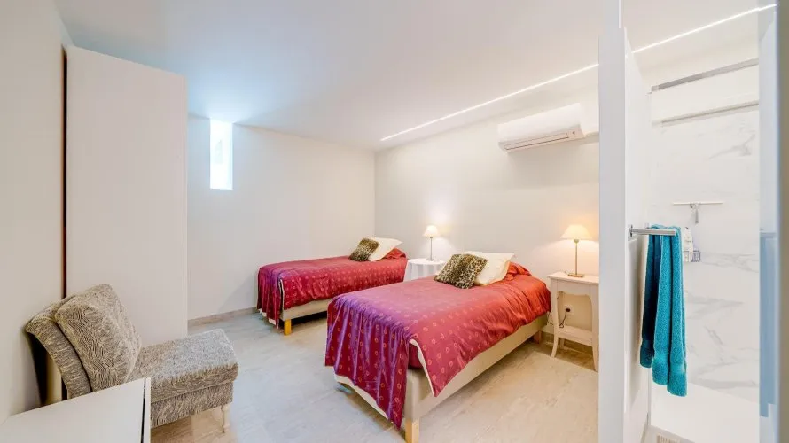 Villa de 5 dormitorios en Finestrat, Spain No. 520 № 3