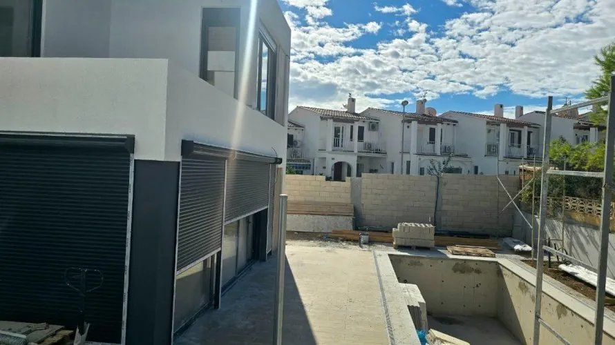 Villa de 3 dormitorios en La Nucia, Spain No. 647 № 17
