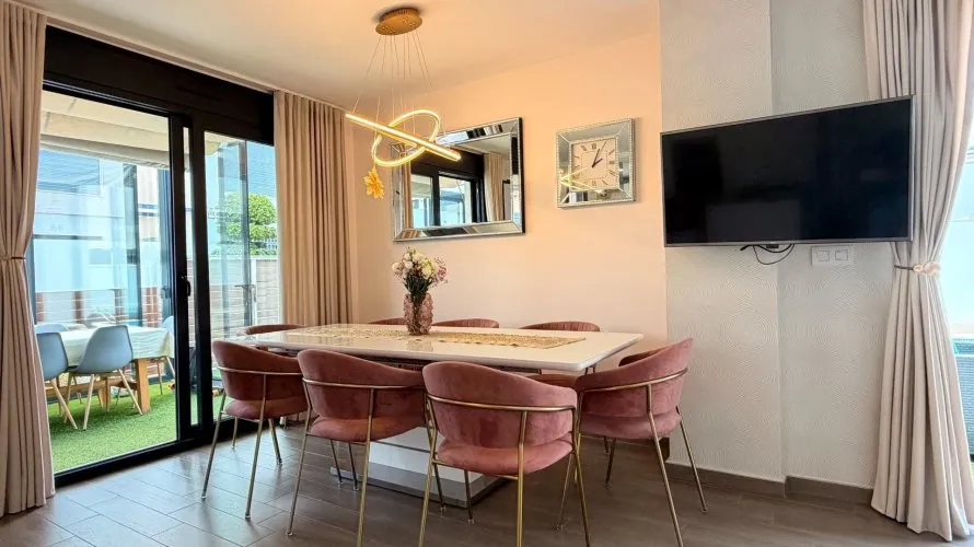 Villa de 5 dormitorios en Torrevieja, España No. 707 № 14
