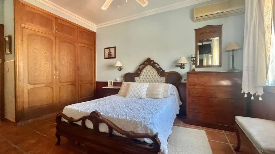 Villa de 3 dormitorios en Torrevieja, Spain No. 692