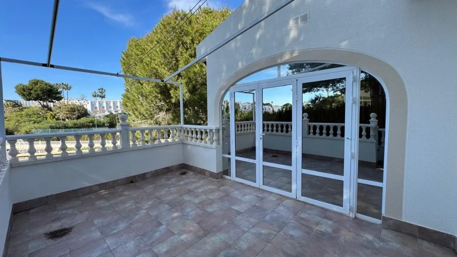 Villa de 3 dormitorios en Cabo Roig, España No. 406 № 19