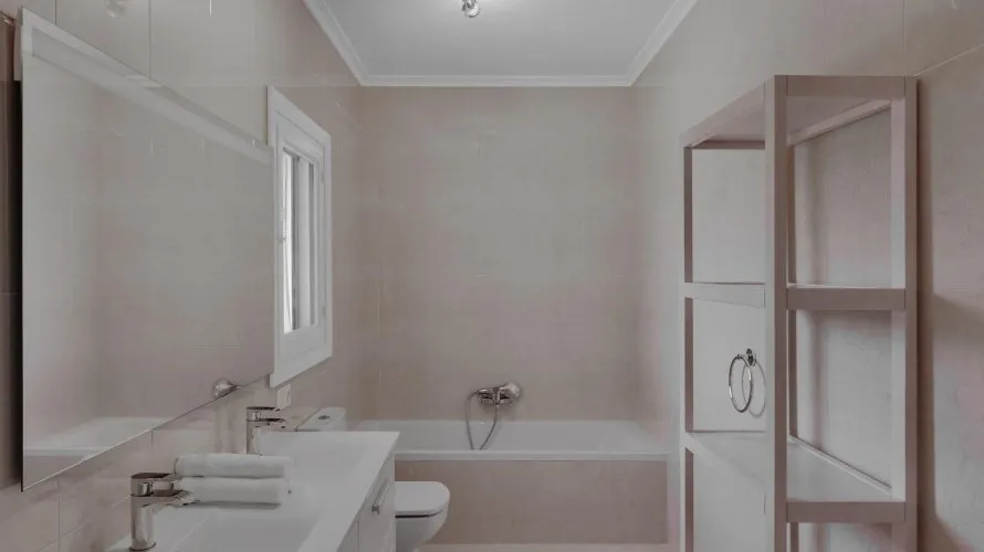 Villa de 6 dormitorios en Calpe, Spain No. 423 № 3