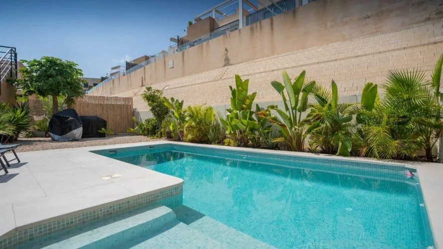 Villa de 3 dormitorios en La Zenia, Spain No. 693 № 8