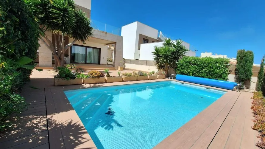 Villa de 2 dormitorios en Torreblanca, Spain No. 684 № 1