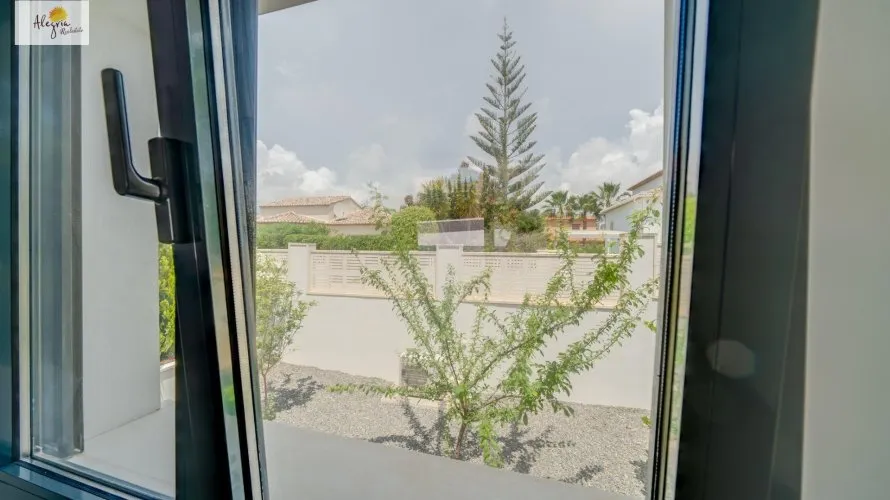 Villa de 5 dormitorios en Calpe, Spain No. 510 № 4